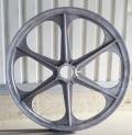Umlenkrad mit Seilfutter gewuchtet / Deflection pulley balanced with linings